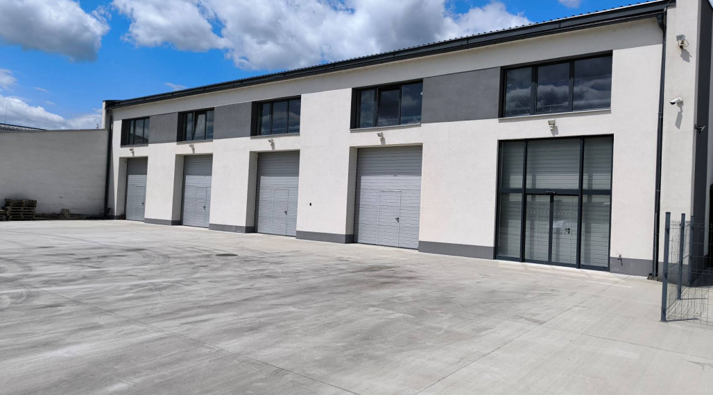 Prenájom: Priestory, Kysucké Nové Mesto, 800m2 (212-27-PEMO)