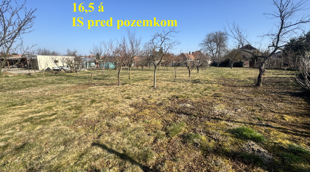 Stavebný pozemok 16,5 á - Vinodol