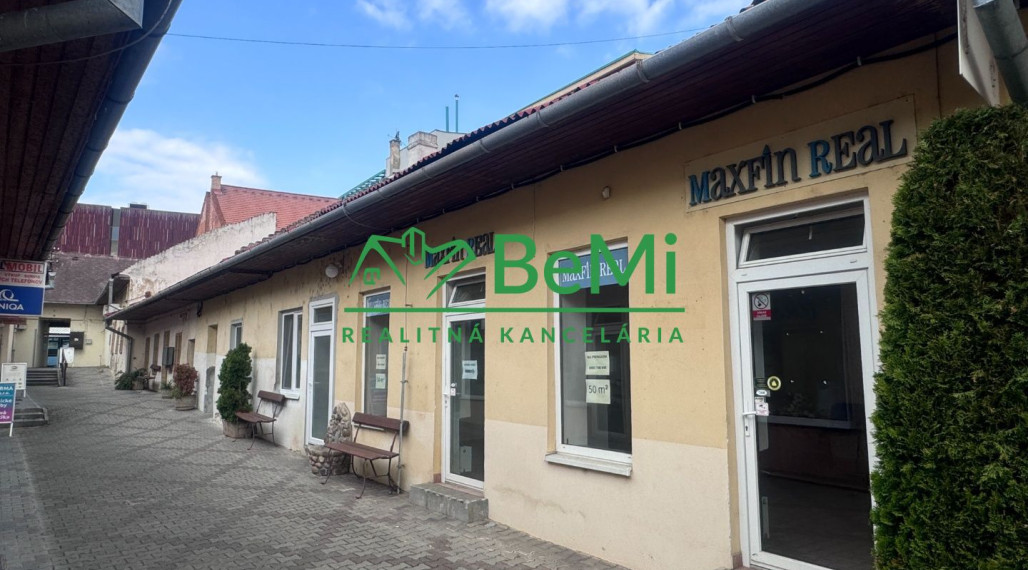 NA PRENÁJOM – prevádzkové, kancelárske alebo obchodné priestory 20 m2, Nitra – centrum                            (022-25-DABA)
