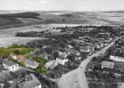 VIDEO- DOM SO ZÁHRADOU 3147m² V ZACHAROVCIACH - NA PREDAJ - fotografia 39