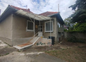 Na predaj rodinný dom s veľkým pozemkom v obci Nemčiňany - fotografia 3