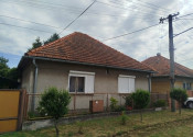 Na predaj rodinný dom s veľkým pozemkom v obci Nemčiňany - fotografia 13