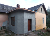 RODINNÝ DOM V ŠTOSE – ZAČATÁ REKONŠTRUKCIA - fotografia 3