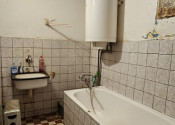 VIDEO- DOM SO ZÁHRADOU 3147m² V ZACHAROVCIACH - NA PREDAJ - fotografia 13