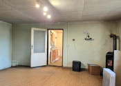 VIDEO- DOM SO ZÁHRADOU 3147m² V ZACHAROVCIACH - NA PREDAJ - fotografia 11