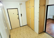 3-IZBOVÝ BYT S LODŽIOU V RIMAVSKEJ SOBOTE - NA PREDAJ - fotografia 9