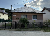 Veľký dom v lokalite Gróner na predaj - fotografia 1