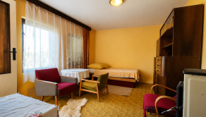 Predaj, záhrada s murovaným domčekom | Levice – Krížny vrch (033-13-SIHA) - fotografia 5