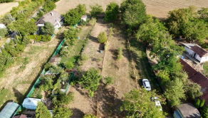 Na predaj stavebný pozemok v obci Urmince  ID 233-14-LUGUE - fotografia 11