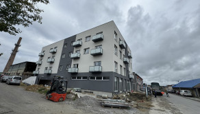 NOVOSTAVBA - NA PREDAJ 2-izbový apartmán s balkónom - fotografia 4