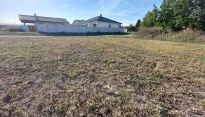 Na predaj stavebný pozemok v obci Krnča ID 235-14-LUGUE - fotografia 6