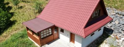 Predaj, čarovná dvojpodlažná chatka, Nová Baňa (042-13-ZOLA)