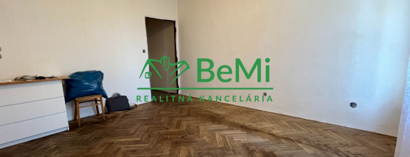 Predaj, garsónka -  Levice ( 083-115-MIJK)