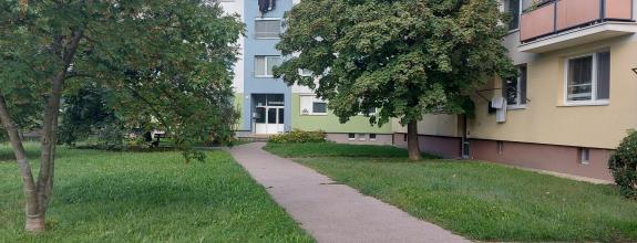 Predaj 2 izbový byt Nitra-Chrenová 233-112-JUF
