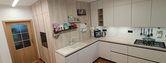 PREDÁME LUXUSNÝ 4-IZBOVÝ BYT S NADŠTANDARDNOU VÝBAVOU 🏡