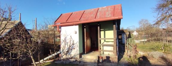 Chatka so záhradou  NA PREDAJ-Poltár