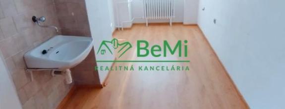 Kancelársky/prevádzkový priestor na prenájom-Lučenec