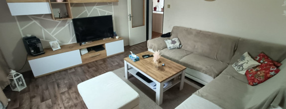 Priestranný 6-izbový rodinný dom Hrušovany. V tichej časti.