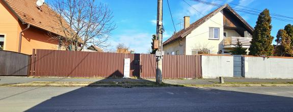 STAVEBNÝ POZEMOK V RIMAVSKEJ SOBOTE - NA PREDAJ