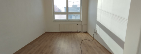 Kancelársky/prevádzkový priestor na prenájom-Lučenec