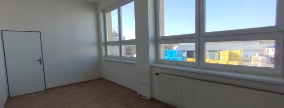 Kancelársky/prevádzkový priestor na prenájom-Lučenec