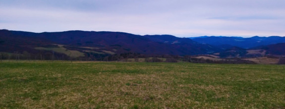 Predaj, slnečný pozemok - Jastrabá (012-14-ZOLAa)