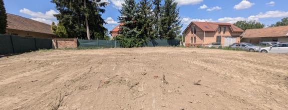 Predaj, pozemok - Zlaté Moravce / Chyzerovce (1256-14-AFI)