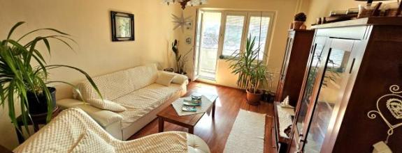 NA PRENÁJOM - 2,5 IZBOVÝ ZARIADENÝ BYT S BALKÓNOM