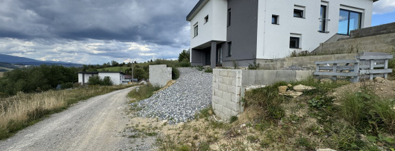 Ponúkame na predaj krásny rodinný dom v Ťapešove