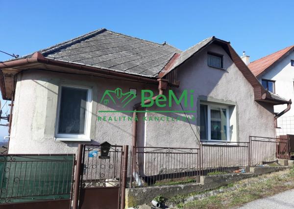 Znížená cena - Na predaj rodinný dom v obci Žehňa (016-12-JAB)