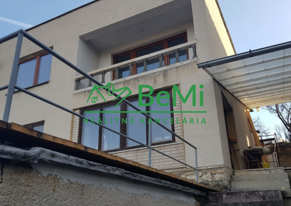 Predaj, chata s veľkým pozemkom - Levice (012-13-PEKR)