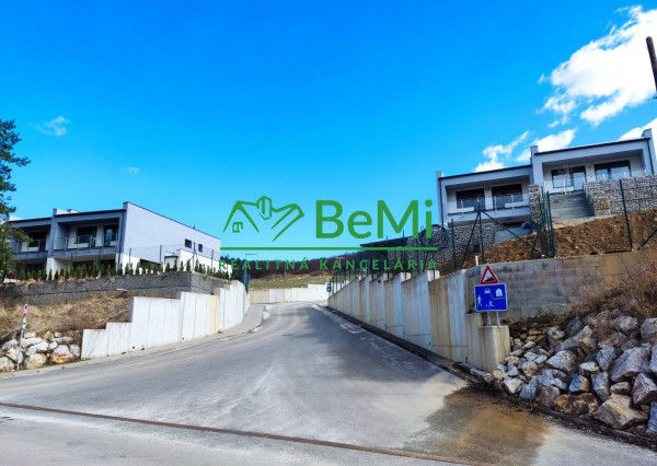 Stavebný Pozemok Kubrá  008-14-ROHOa