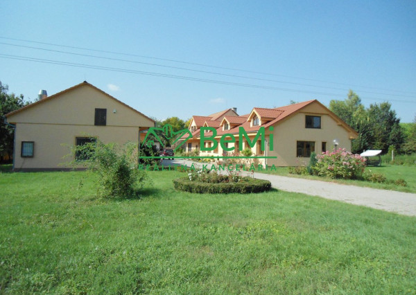 NR - Veľký Báb, polyfunkčný objekt mimo obce-tichá lokalita