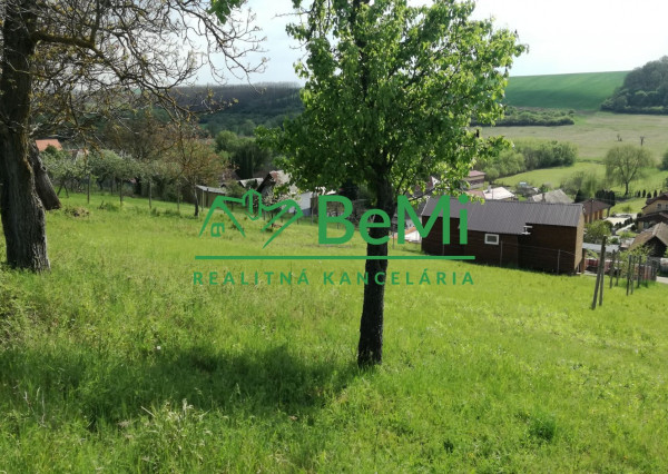 Predaj rekreačného pozemku - Santovka (002-14-DUJU)