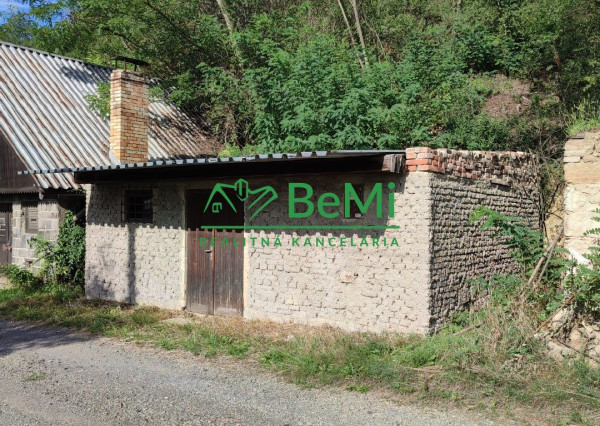 Vinný dom s veľkou vinnou pivnicou na predaj ID: 017-14-STKa