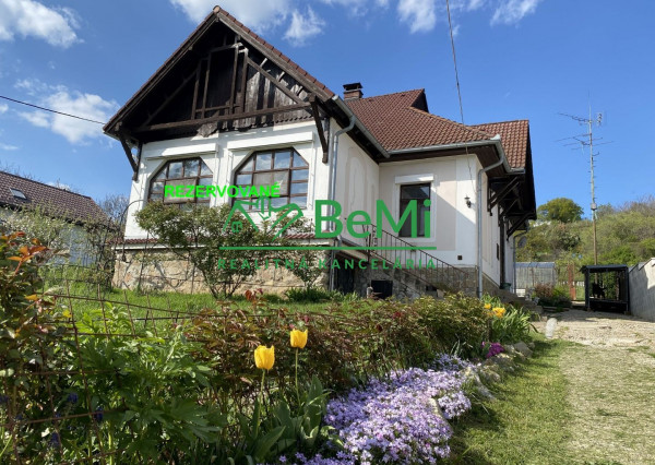 REZERVOVANÉ Rodinná vila Nitra - ZOBOR, pozemok 1 223 m2 ID 385-12-MIG