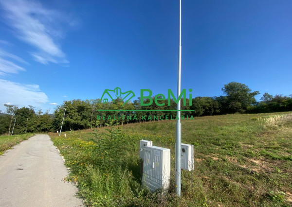 Pozemok 762 m2 Podhorany ID 415-14-MIG