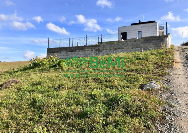 Predaj: stavebný pozemok Rosina, 727m2, okr. Žilina (012-14-JAGAa)