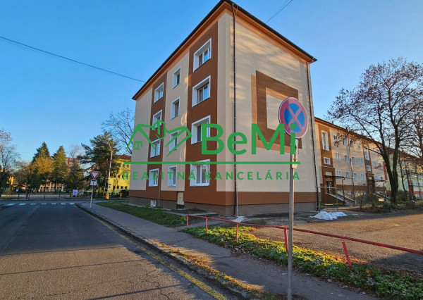 REZERVOVANÉ 2-IZBOVÝ BYT, UL.DRUŽSTEVNÁ RIMAVSKÁ SOBOTA - NA PREDAJ