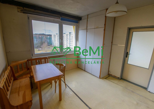 Predaj 1-izbový byt v Žilina - Vlčince (222-111-MACH)