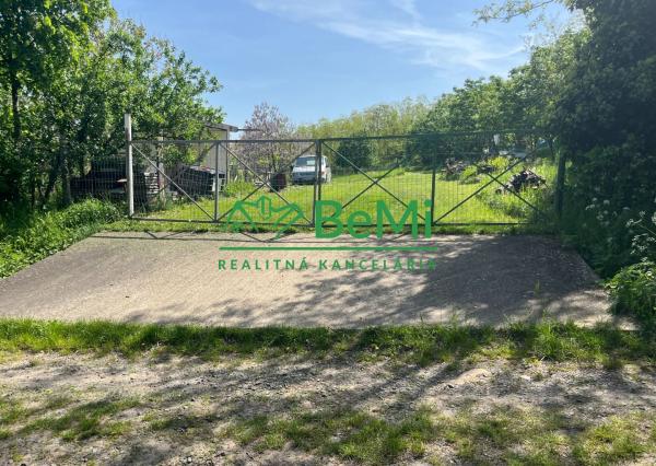 Predaj pozemok - Krškany (002-14-MIJK)