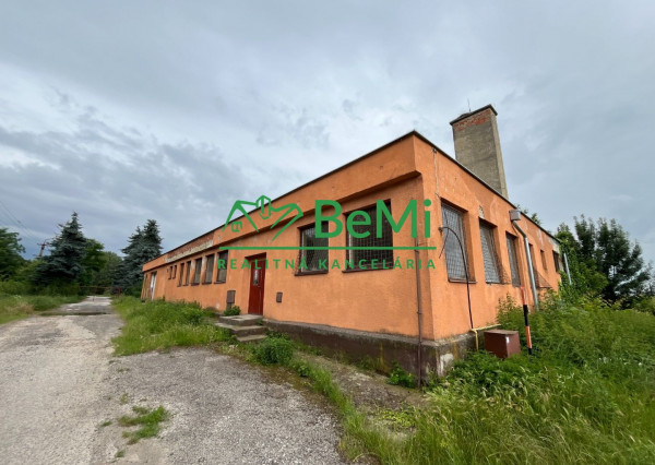 Predaj  polyfunkčný dom -  Levice   (020-18-MIJK)