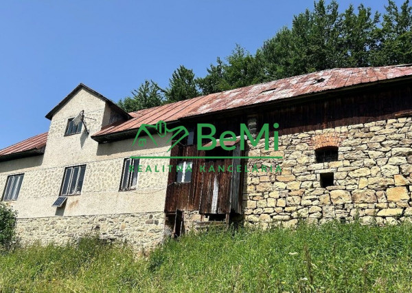 Rodinný dom Vysoká nad Kysucou, Semeteš, 2259m2     130-12-PEMOa (rezervovaný)