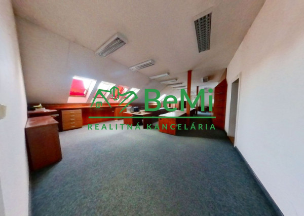 Komerčný /prevádzkový priestor na prenájom-Lučenec