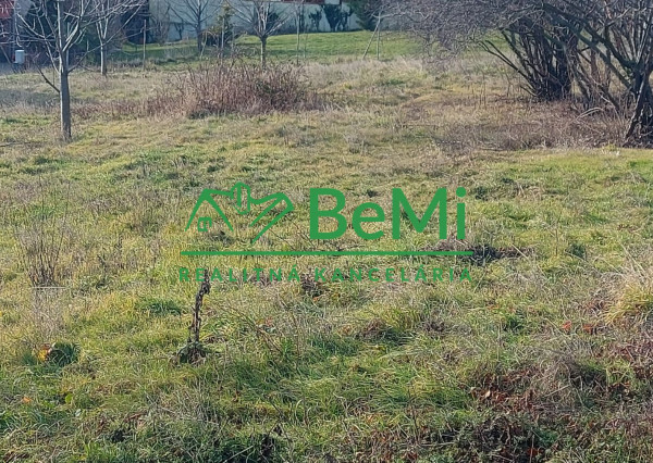 Predaj stavebný pozemok Nitra-Zobor 936m2 (206-14-JUFa)