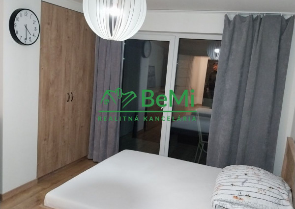 Rezervované Prenájom 2 izbového bytu Kaluža