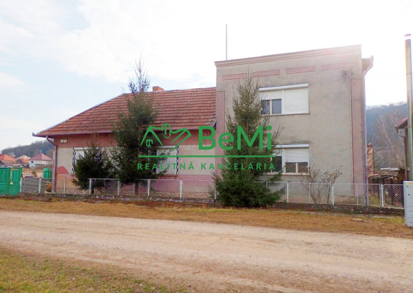 Predaj dvojgeneračného rodinného domu - Sazdice( 018-12-HEKA)