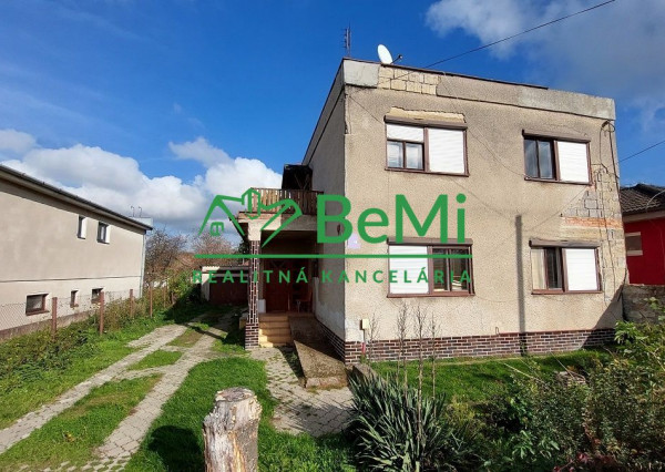 Na predaj - rodinný dom v obci Kovarce - ID 147-12-LUGUa