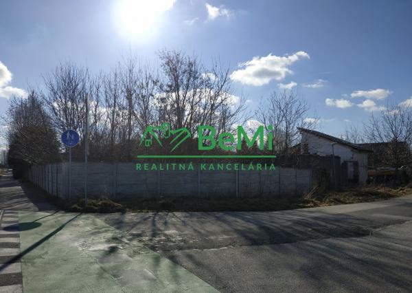 Predaj pozemok 1434m2 Nitra-Chrenová, časť Mikov Dvor(101-14-NASa)