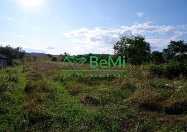 Pozemok s rozostavaným domom v Maďarsku- NA PREDAJ